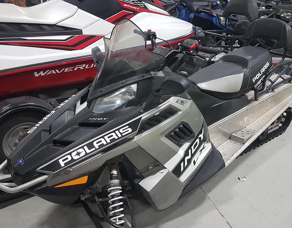 2023 Polaris Indy LXT 550